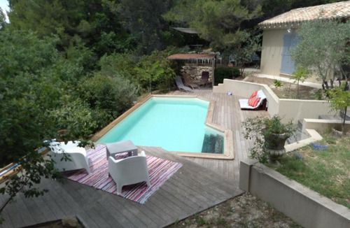 Buisson House | Sous l'Olivier