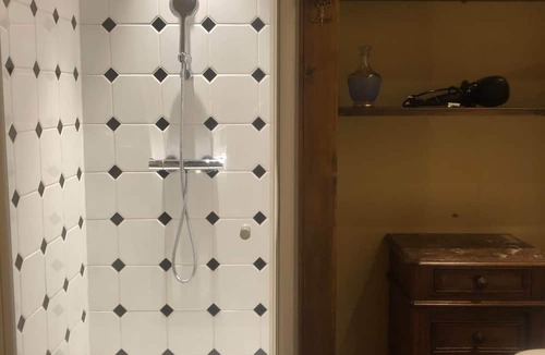 Montanges Bed & Breakfast | Sous la protection des anges - Bed and breakfast