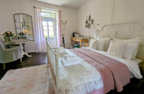 Jumilhac-le-Grand Bed & Breakfast | Sous le Chateau