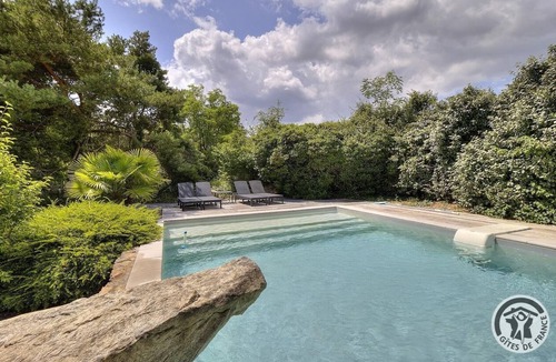 Grezieu-la-Varenne House | Sous le Feuillage - GREZIEU-LA-VARENNE