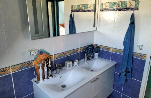 Douvres-la-Delivrande House | Sous le pommier
