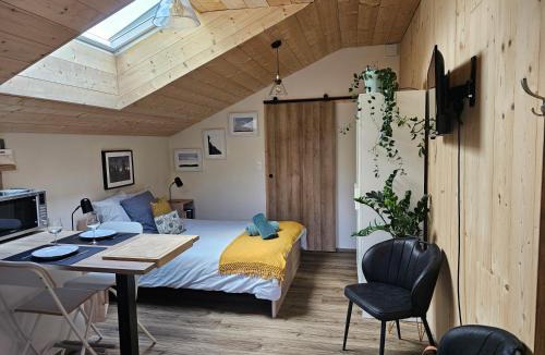 Nods Apartment | Sous le saule
