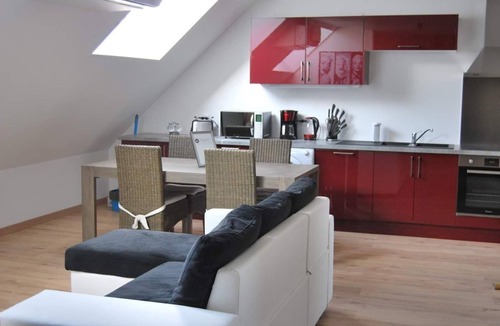 Givet Apartment | Sous les étoiles