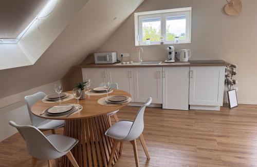 Hambach Apartment | Sous les combles