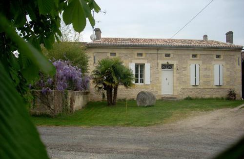 Petit-Palais-et-Cornemps Bed & Breakfast | Sous les Marronniers