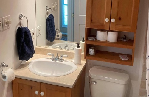 Orford Ski Chalet | Sous les Thuyas Cottage, 5 minutes from the Mont-Orford ski center