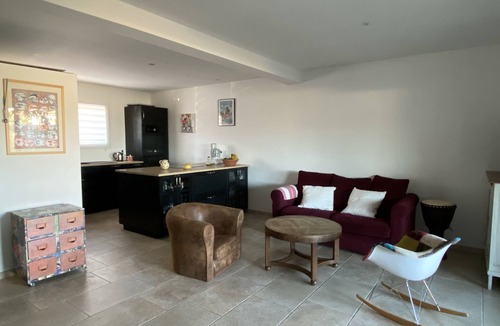 Vailhauques House | South air-conditioned detached house with private pool