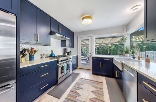 East Congress House | South ATX Home Sauna, Parking, Cowboy Pool
