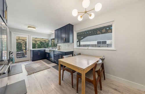 East Congress House | South ATX Home Sauna, Parking, Cowboy Pool