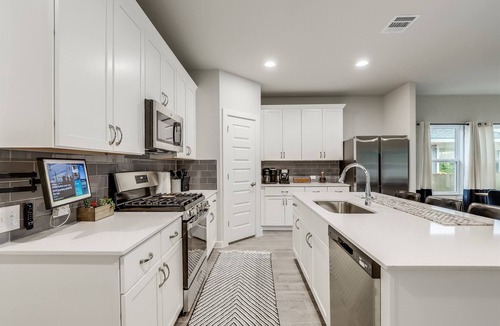 Travis County House | South Austin 5BR | EV Charger + Fenced Yard