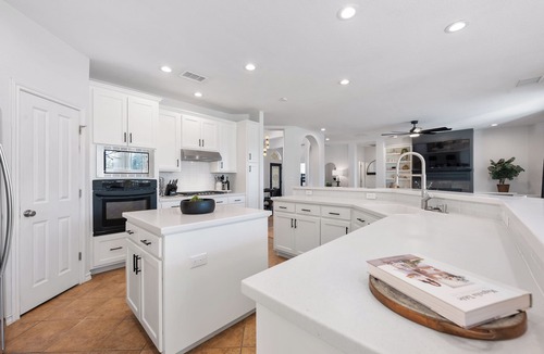 Austin House | South Austin Backyard Oasis w/17 Beds: Pool & Spa, Golf Green, Firepit