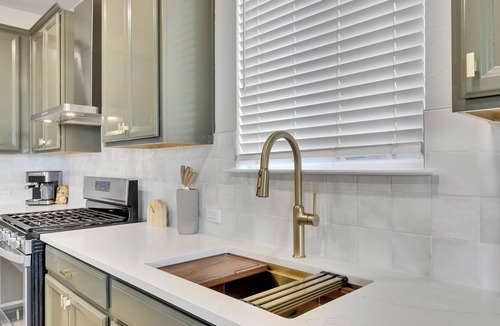 Buda House | South Austin Luxe Boho House 4BR 2.5BA With SPA, Pool & EV Charger