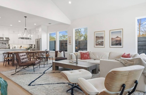 Austin House | South Austin Pool & Sauna 4BR w/Firepit & Playroom