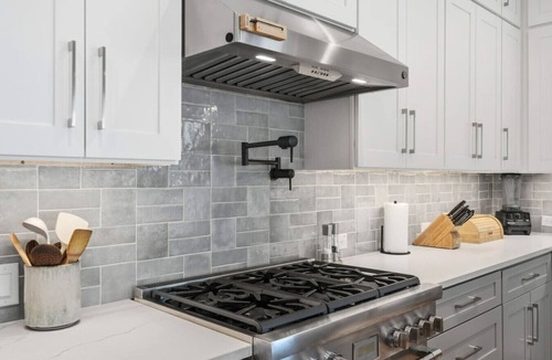Austin House | South Austin Pool & Sauna 4BR w/Firepit & Playroom