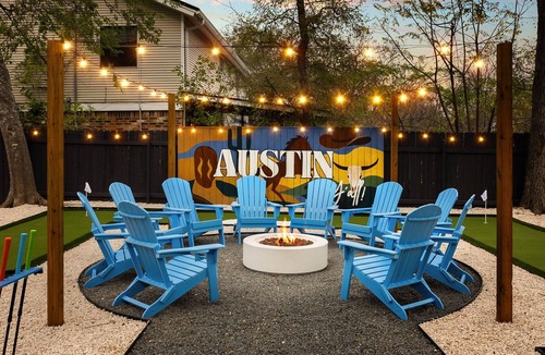 Austin House | South Austin Retreat w/Pickleball, Pool, GameRoom, MiniGolf, Poker - Sleeps 18!