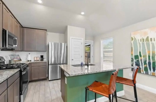 Travis County House | South Austin Stay and Play!