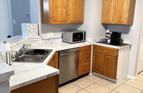 Austin House | South Austin townhome 20 min from downtown