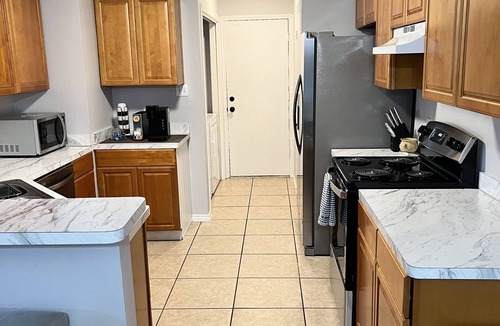 Austin House | South Austin townhome 20 min from downtown