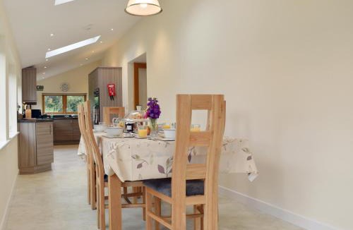 Broadwoodkelly House | South Barn