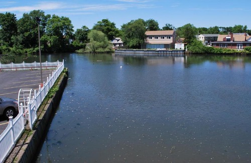 Copiague Hotel | South Bay Motel