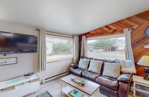 Grayland House | South Beach Getaway