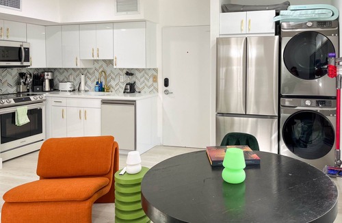 South Pointe Condo | SOUTH BEACH, SOFI, Minutes From Beach!