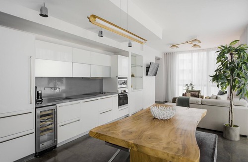 City Center Condo | South Beach Suite Steps to Beach