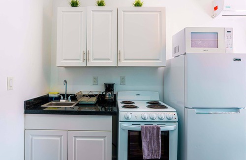 West Avenue Apartment | South Beach Two Bedroom Apartment
