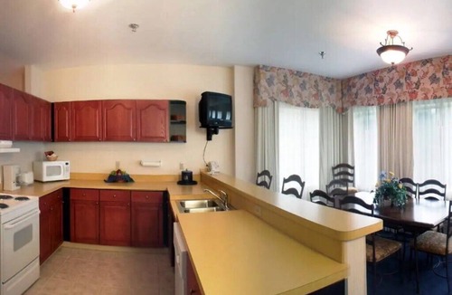 Mishawaka Villa | South Bend | Campus Retreat | Pool + Hot Tub