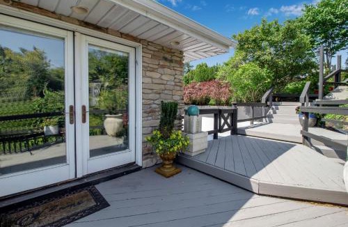 Grand Island Bed & Breakfast | South Bridge Bed and Breakfast
