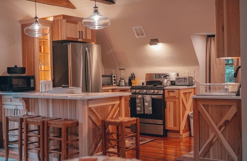 Scottdale Bed & Breakfast | South Broadway Manor