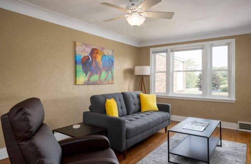 West Seneca Apartment | South Buf Retreat: Homey 1BR by Olmsted Park