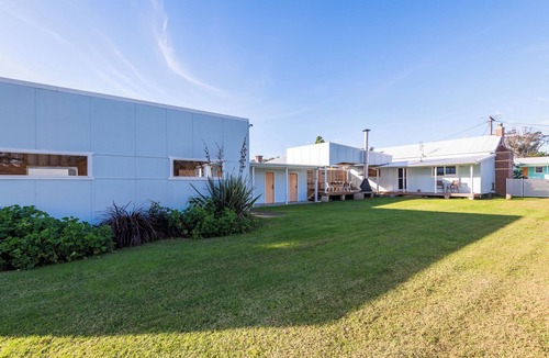 Currarong House | South Cantina * Currarong 🤟🏼👉🏽👨‍👩‍👧‍👧👙🩲�