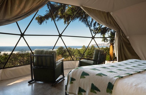 Tierra Del Mar Cabin | South Cape Dome - Accessible - Sleeps 4 - w/SHARED Luxury Bathhouse Access