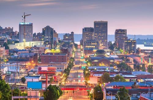 Central Tacoma Hotel | South Cedar Escape