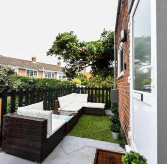 Felpham Apartment | South coast boudoir