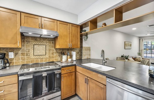 South Congress Condo | South Congress Gated Condo