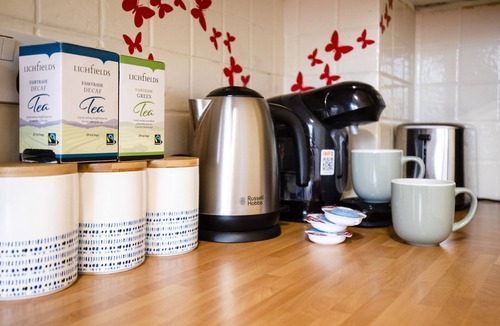 Chichester House | South Downs retreat house with free parking.