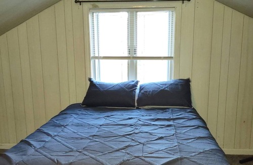 South Eliot House | South Eliot Bungalow