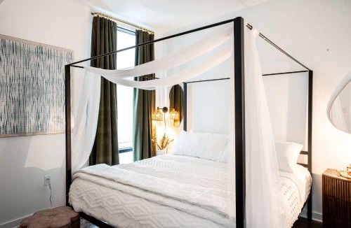 Shawmut Apartment | South End Apartment Fireplace Gym & Pool Access