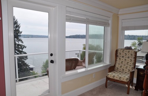 Mercer Island House | South End Mercer Island Waterfront Villa