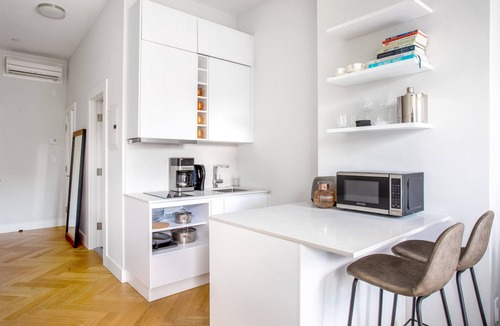 Columbus Apartment | South End Studio, steps from Northeastern, Restaurants by Blueground