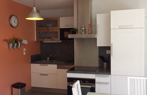 Fecamp Apartment | South-facing, cocooning gîte 40 m from the sea, rated 3*.