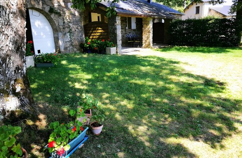 La Salvetat-sur-Agout House | South-Facing Cottage with Stunning Views, Hiking & Mountain Biking, Pool