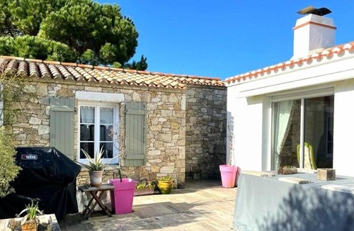 L'Epine House | South-facing house, near the beach