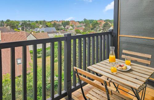 Cabourg Apartment | South-facing terrace, direct beach access