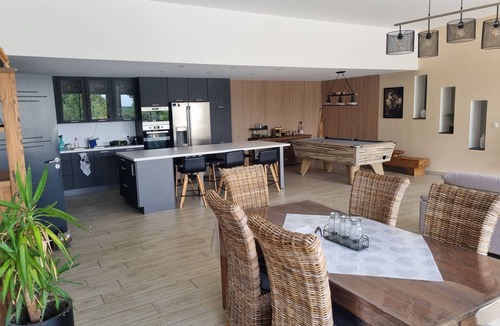 Saint-Helen Villa | South-facing villa