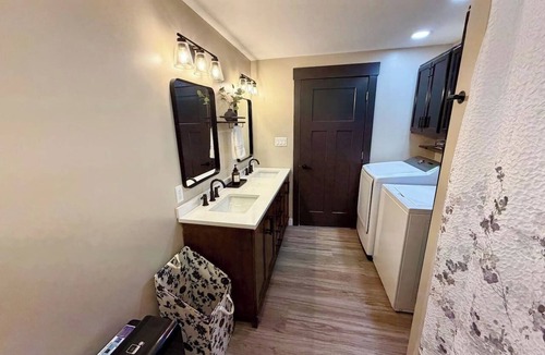 Oneida House | South Fork Haus in Oneida