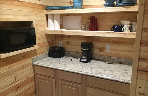 Eucha Cabin | South Grand Lake Front with Hot Tub near Disney & New Circle Drive