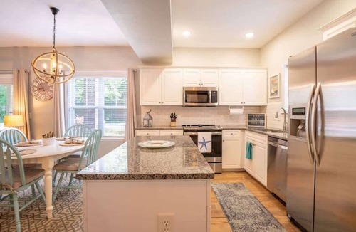 Southport Condo | South Harbor Serenity: Early Bird Special!